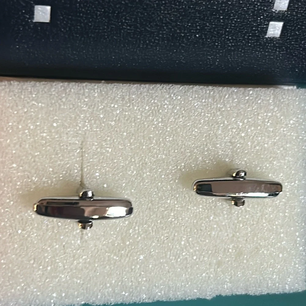 New Dual Monocle Monogrammed “O” Cufflinks Silver Tone in Gift Box